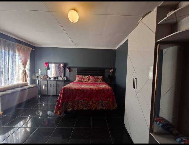 3 BEDROOM FREESTANDING FOR SALE IN BUFFALO FLATS